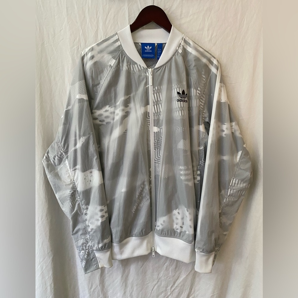 Adidas Mens Lightweight White Mesh Graphic Running Windbreaker Jacket